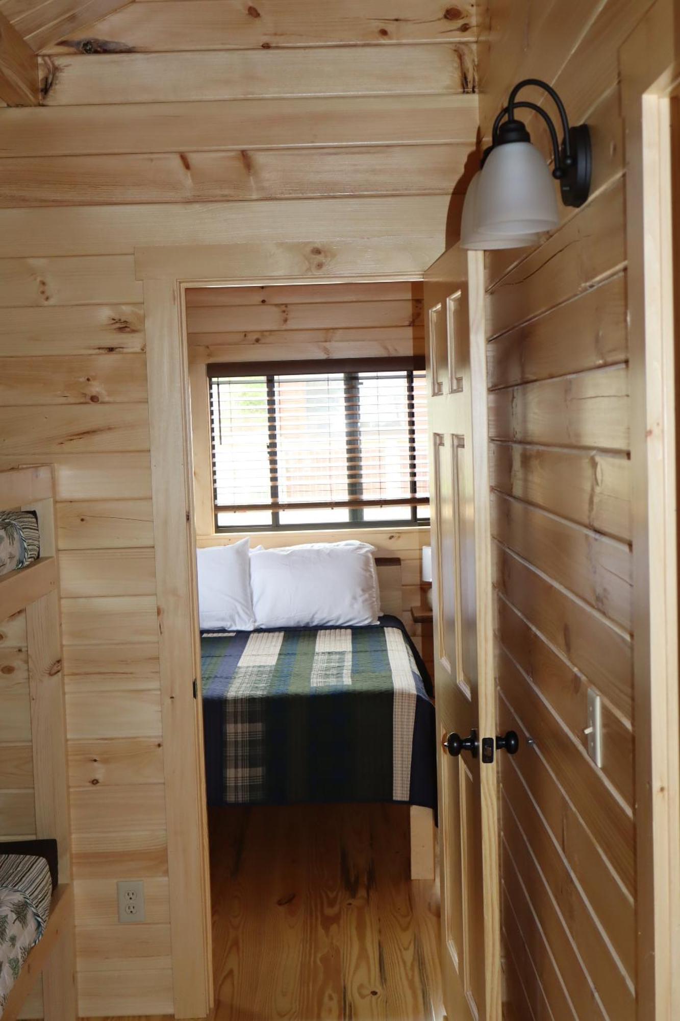 Cowan Creek Lodges Centre 외부 사진